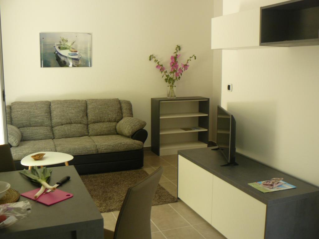 My Nest Accommodation Privlaka  Exterior photo