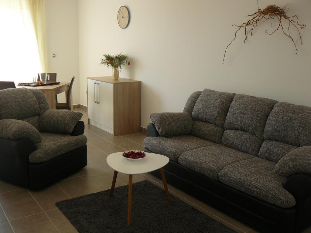 My Nest Accommodation Privlaka  Exterior photo